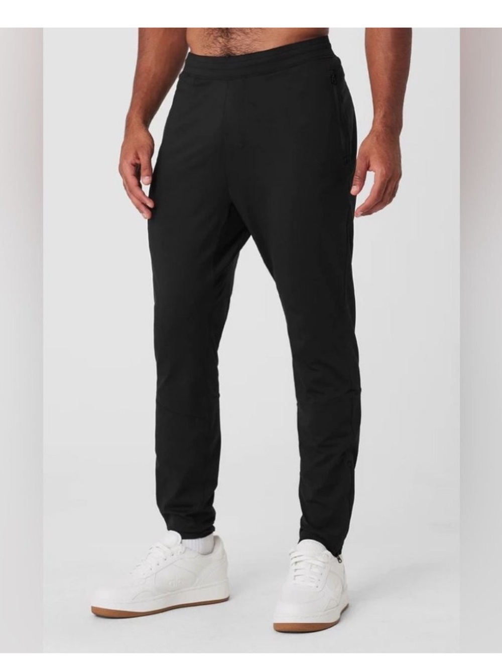 Alo Yoga Conquer React Performance Pants Men’s Size L Black Joggers